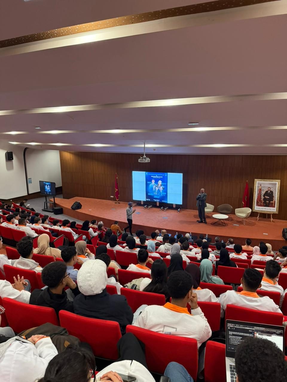 Vue de la salle de conférence